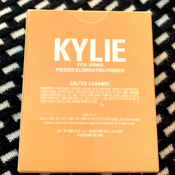 100% Authentic BNIB KYLIE COSMETICS PRESSED ILLUMINATING POWDER SET - Picture 8 of 12